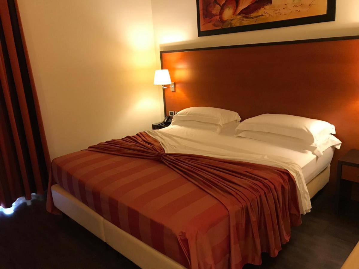 Gullo Hotel Acconia Esterno foto