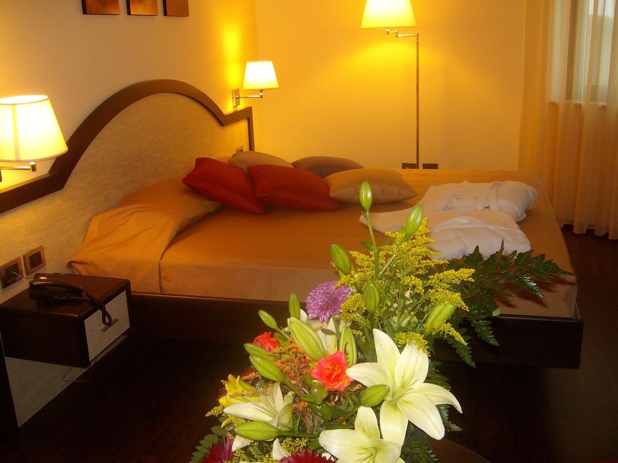 Gullo Hotel Acconia Esterno foto