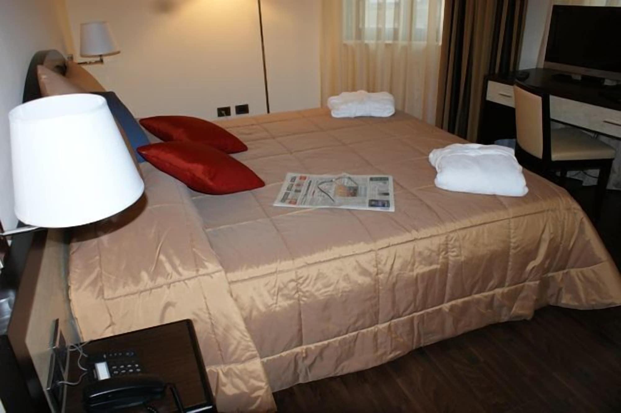 Gullo Hotel Acconia Esterno foto