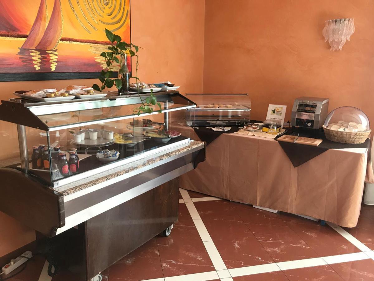 Gullo Hotel Acconia Esterno foto