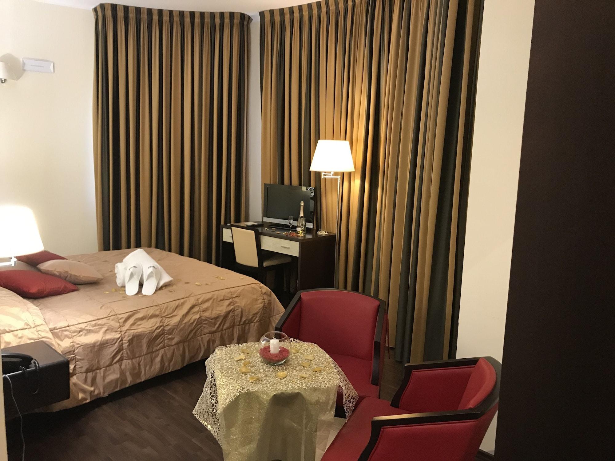 Gullo Hotel Acconia Esterno foto