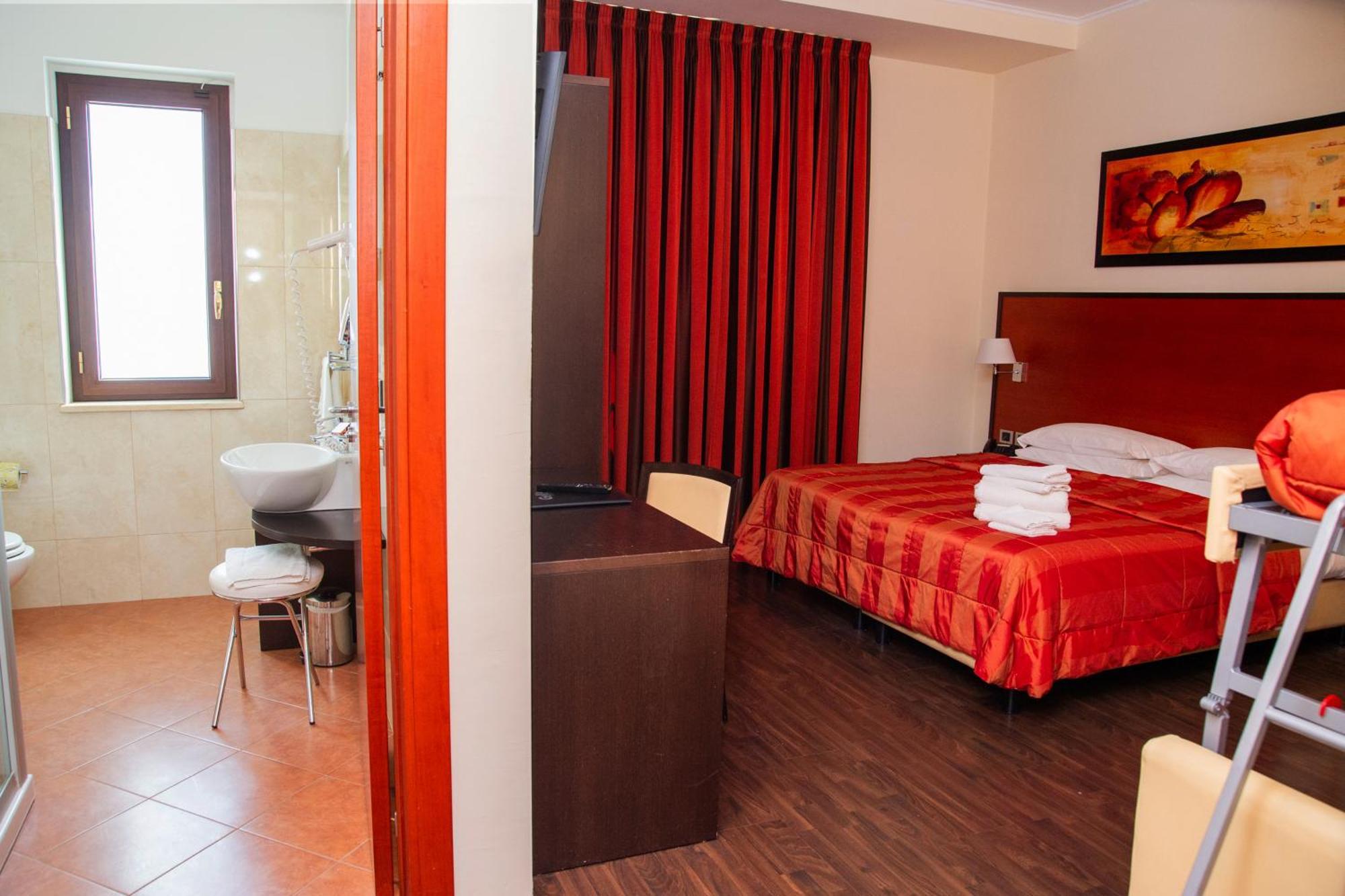 Gullo Hotel Acconia Esterno foto
