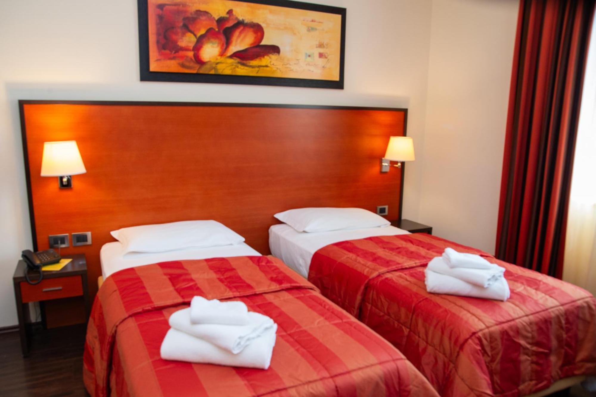 Gullo Hotel Acconia Esterno foto