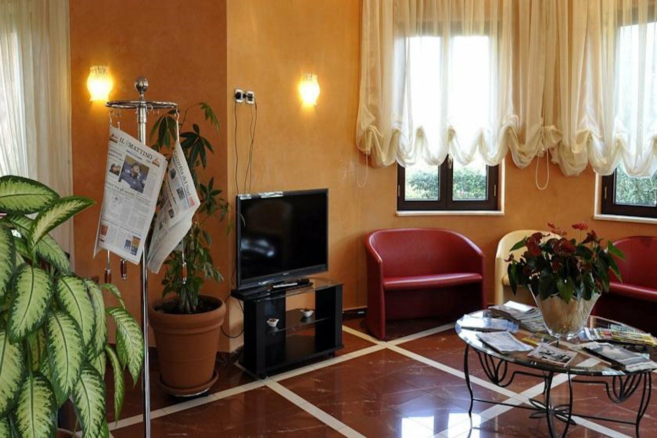 Gullo Hotel Acconia Esterno foto
