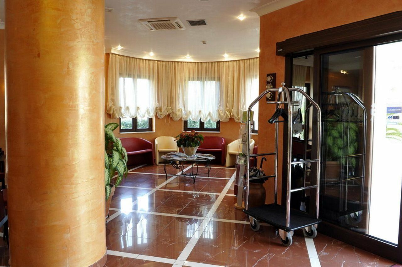 Gullo Hotel Acconia Esterno foto