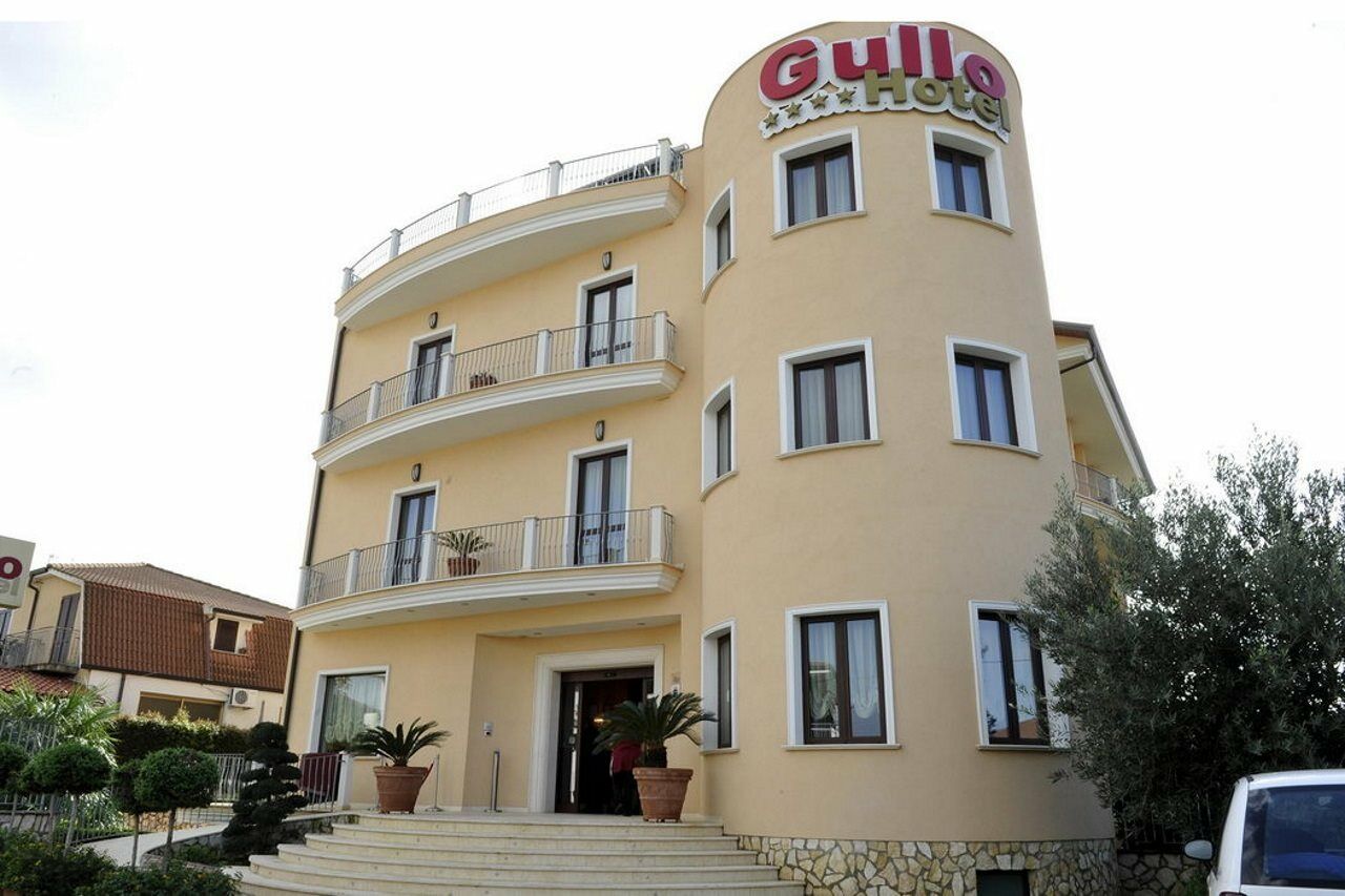 Gullo Hotel Acconia Esterno foto
